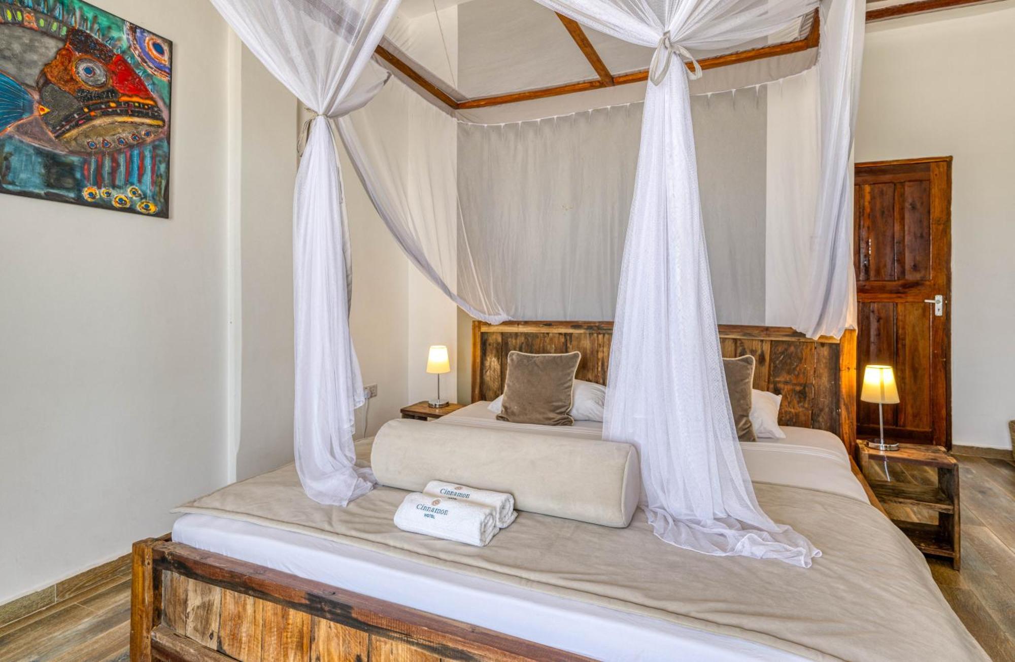 Cinnamon Hotel Джамбиани Екстериор снимка