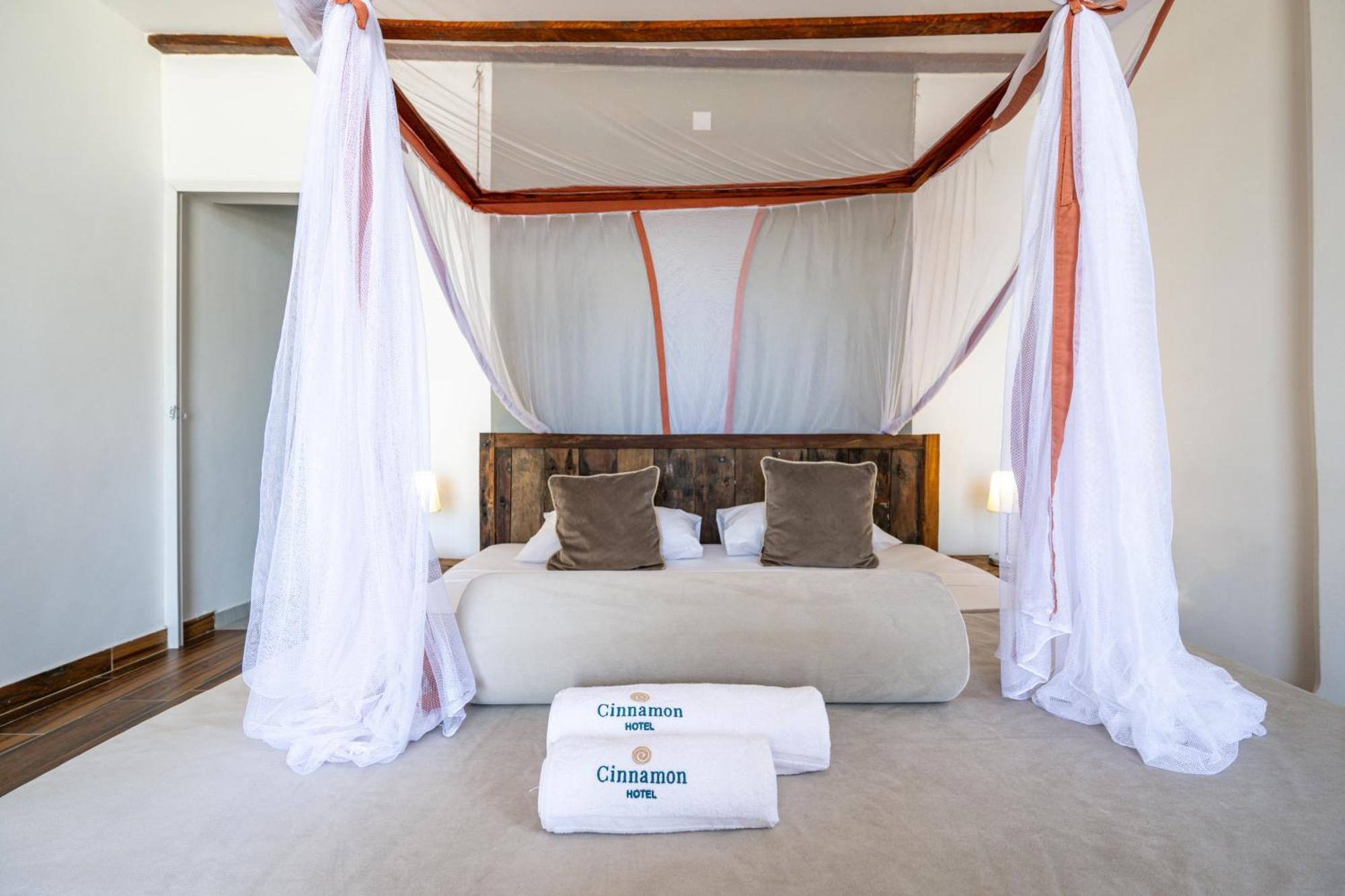 Cinnamon Hotel Джамбиани Екстериор снимка