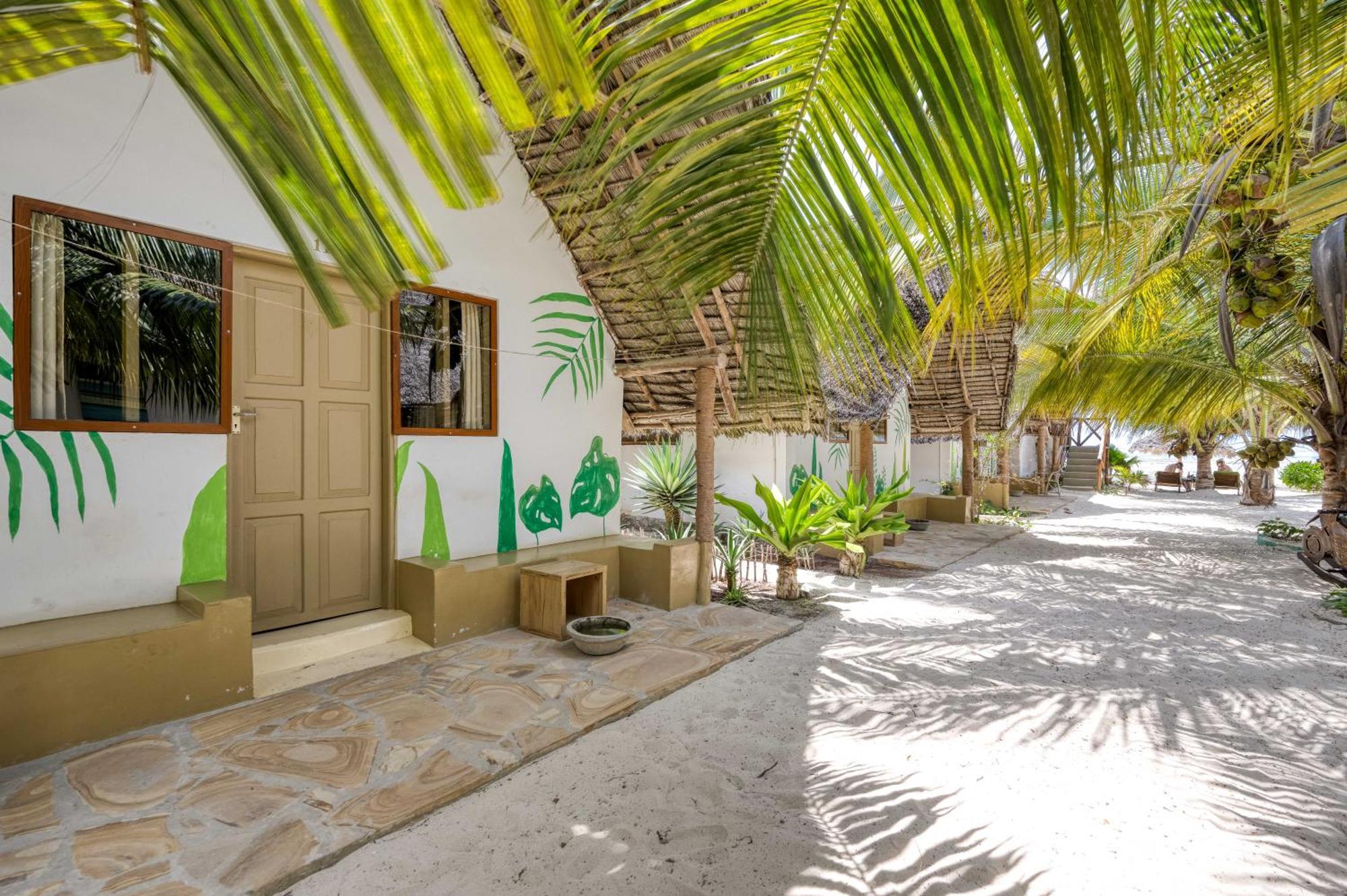 Cinnamon Hotel Джамбиани Екстериор снимка