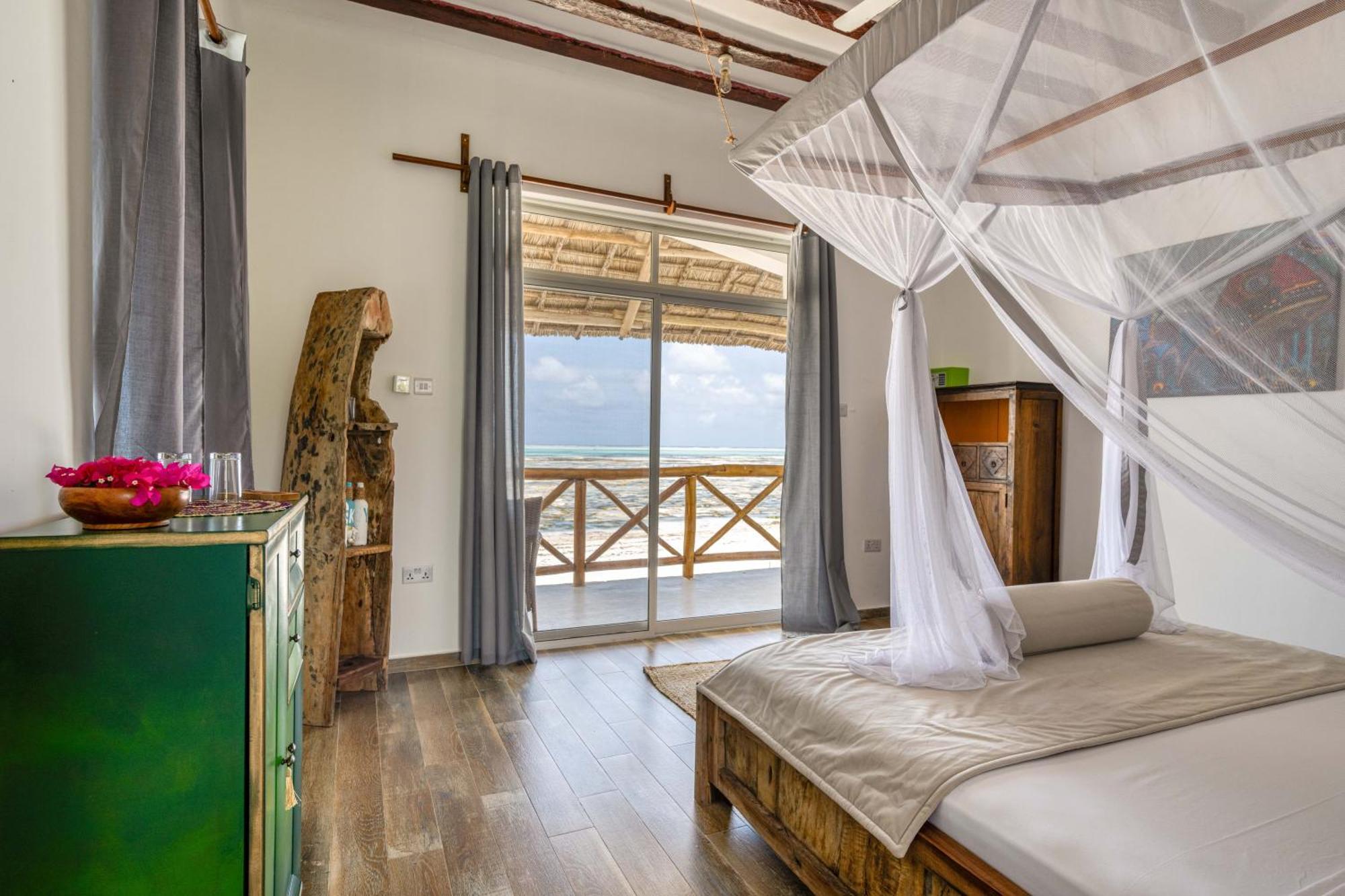 Cinnamon Hotel Джамбиани Екстериор снимка