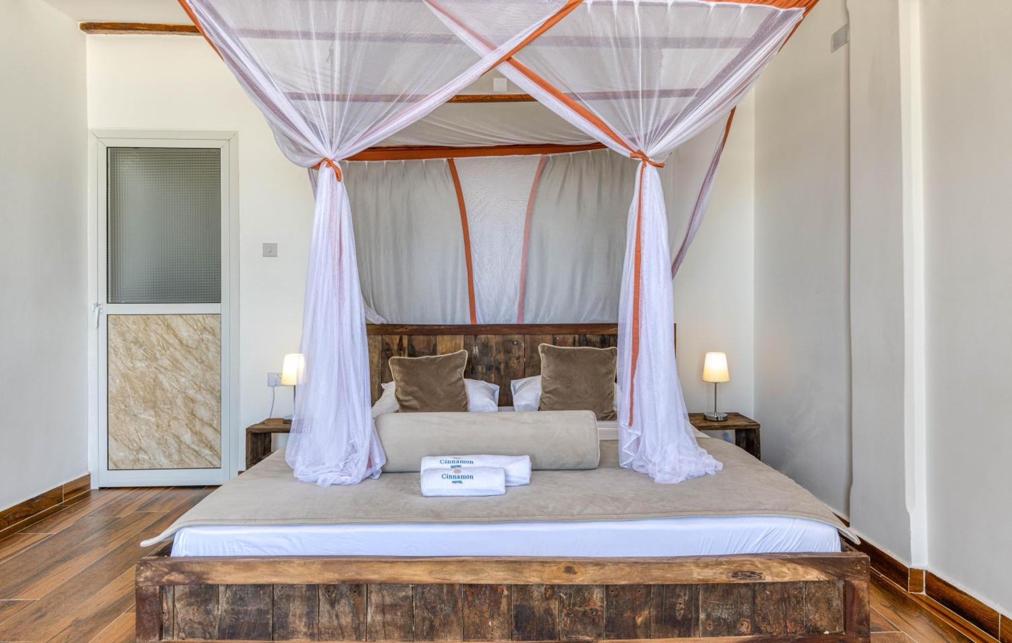 Cinnamon Hotel Джамбиани Екстериор снимка